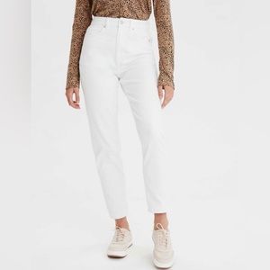 White American Eagle Mom Jeans